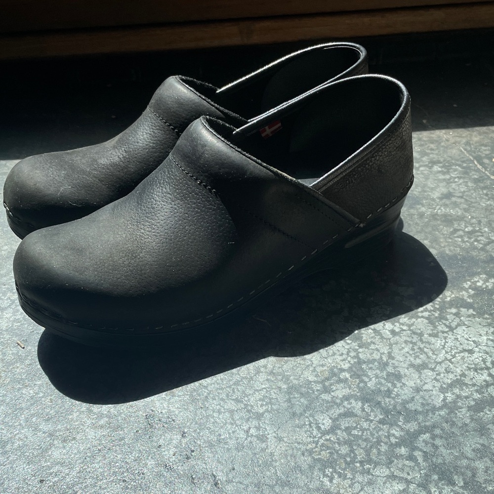 Sanita Black Leather Mules 39 Narrow